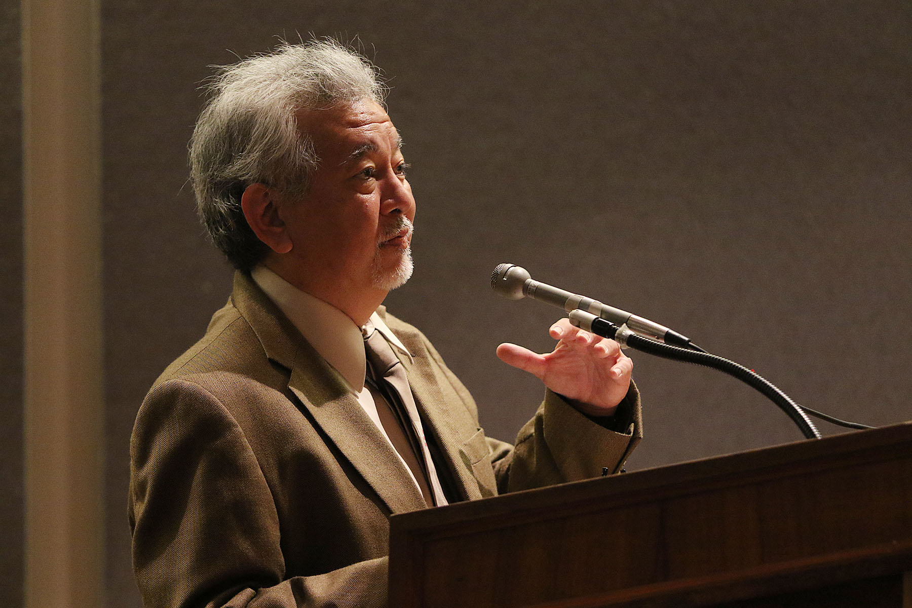 William Hoshijo Hawaii Civil Rights Commission speaks during Panel 1, Hawaii Advisory Committee to US Commission on Civil Rights to hold public meeting on Micronesian Immigration Issues. 20 aug 2015. photograph by Cory Lum/Civil Beat