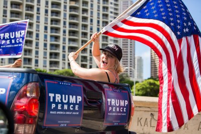 Clinton And Trump Supporters Make Some Noise In Hawaii