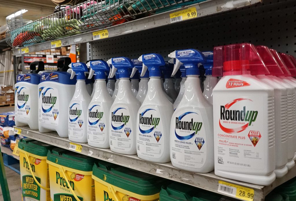 Roundup Herbicide Pesticide. 14 feb 2017