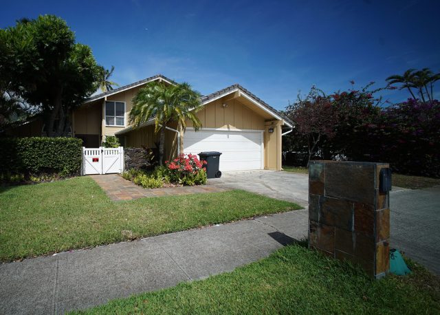 7014 7014 Niumalu Loop Chief Kealoha house.