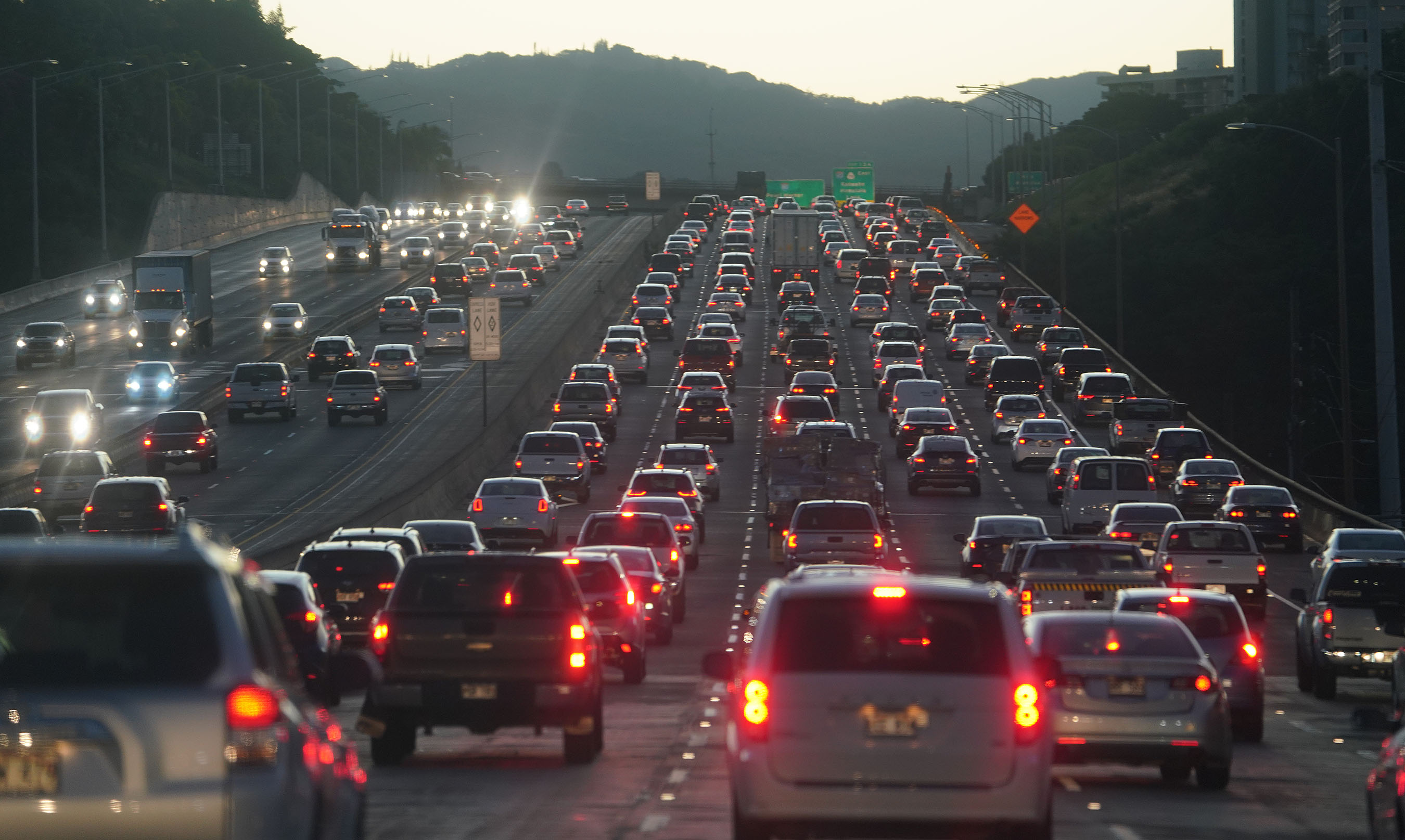 Approaching Aiea Eastbound early morning commute traffic1.