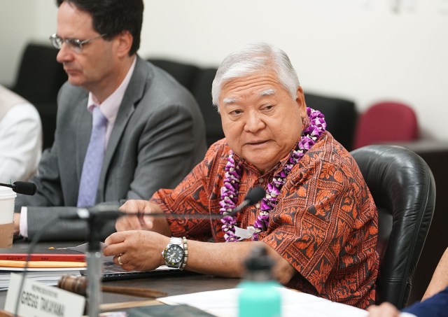 Chair Senator Clarence Nishihara on legislative briefing on prisons.