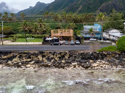 Buyer Beware: Oceanfront Homes Keep Going Up Despite Rising Seas