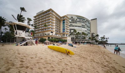 New Otani Kaimana Beach Hotel and right, San Souci condominiums.