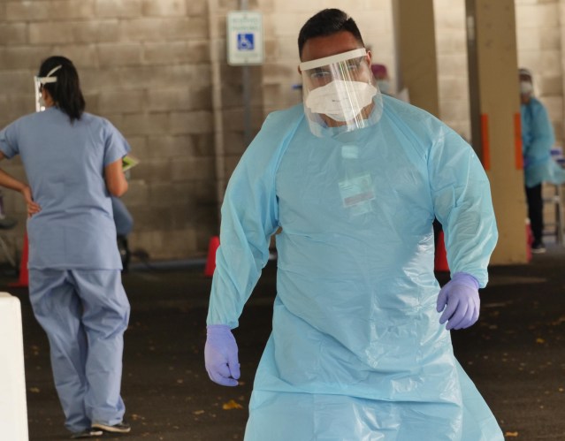 A COVID-19 testing technician by the Straub Medical Center in Honolulu, HI, on August 5, 2020. (Ronen Zilberman photo Civil Beat)