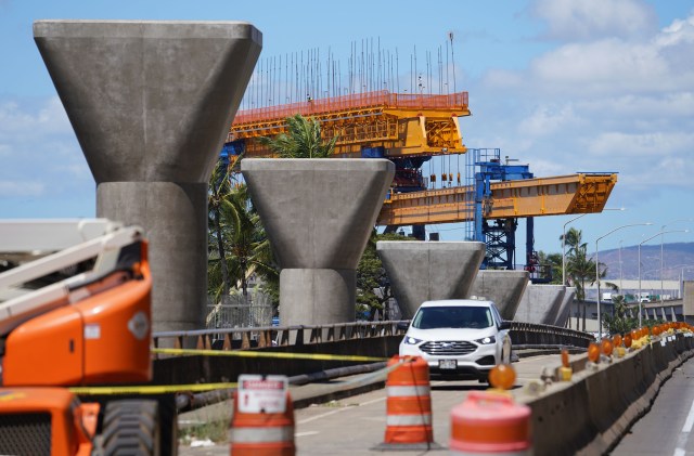 HART rail guideway columns near the Keehi Lagoon Beach Park / MIddle Street area. September 17, 2020