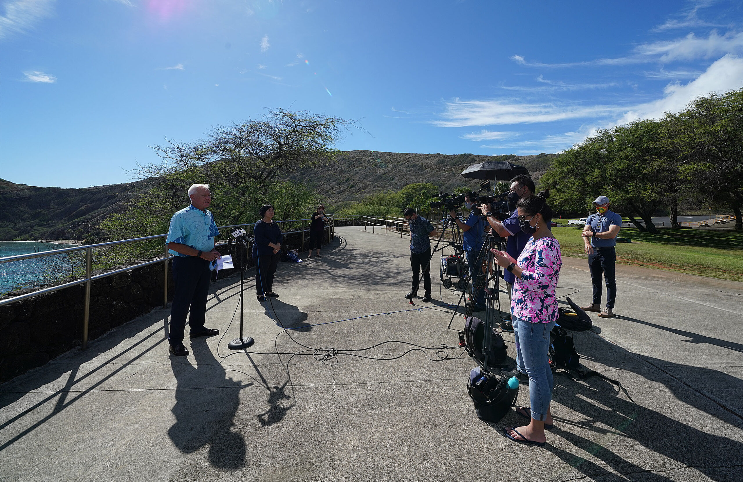 Mayor Kirk Caldwell speaks at press conference on reopening Hanauma Nature Preserve.