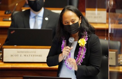 Representative Della Au Belatti gives a short speech during floor session.