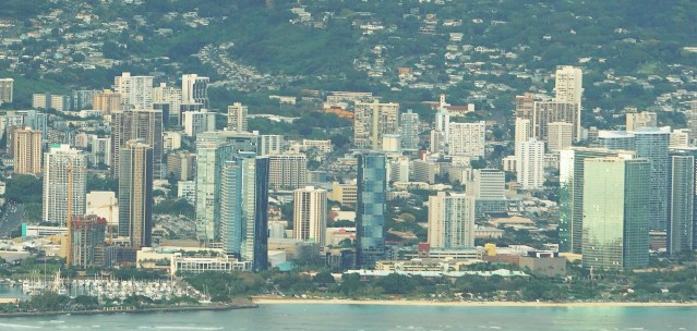Downtown Honolulu and right, Ala Moana Beach Park / Kakaako.