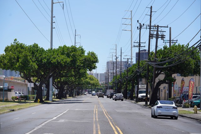 Honolulu Community College campus on the left where the future rail guideway will run on the left side, HECO power lines need to be relocated along Dillingham Boulevard.