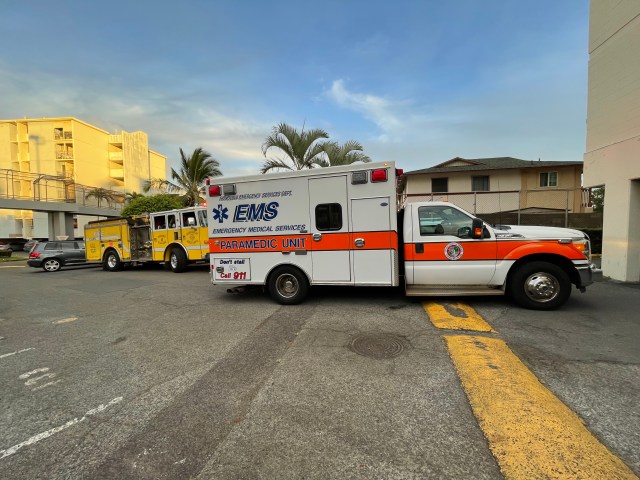 Honolulu EMS vehicles in Kalihi