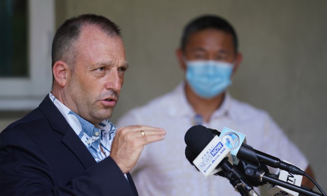 Lt. Governor Josh Green gives a press conference with The Queen’s Medical Center President Jason Chang and Mayor Blangiardi after a walk thru of the COVID-19 ward.