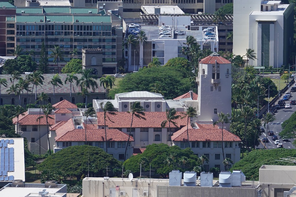 Honolulu Hale.