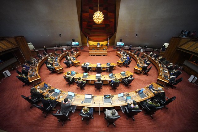 House floor session on the opening day of the 2022 Legislature.