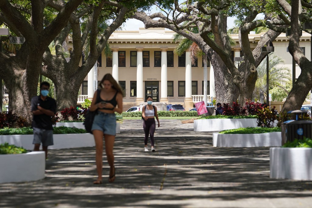 University of Hawaii at Manoa campus with a view of the entrance to Hawaii Hall.