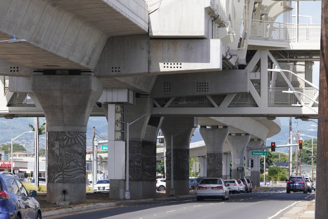 Rail hammerhead pier Waipahu
