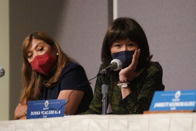 Left, Senator Bennette Misalucha and right, Senator Donna Mercado-Kim during a Joint Senate House Informational Committee on the Red Hill fuel spill held at the Capitol Auditorium.