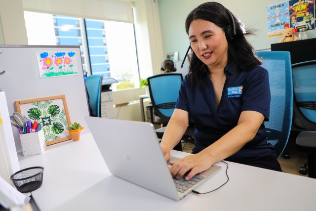 Aloha United Way 988 Hotline Hawaii CARES
