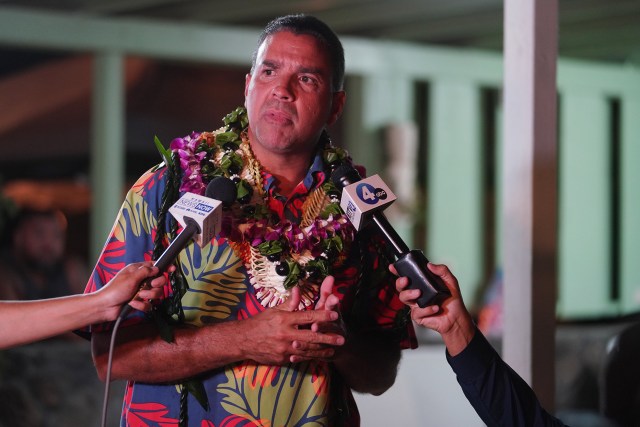 Lieutenant Governor Candidate Ikaika Anderson addresses his family and friends at his residence after the first ballot count.