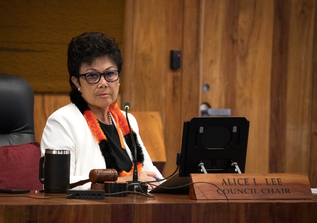 Maui Council Council Chair Alice Lee hears public testimony on the wildfire recovery effort, Tuesday. (Nathan Eagle/Civil Beat/2023)