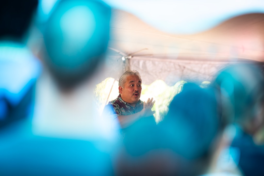 Hawaii Department of Education Superintendent Keith Hayashi responds to concerns from parents during a contentious meeting Wednesday in Napili. (Nathan Eagle/Civil Beat/2023)