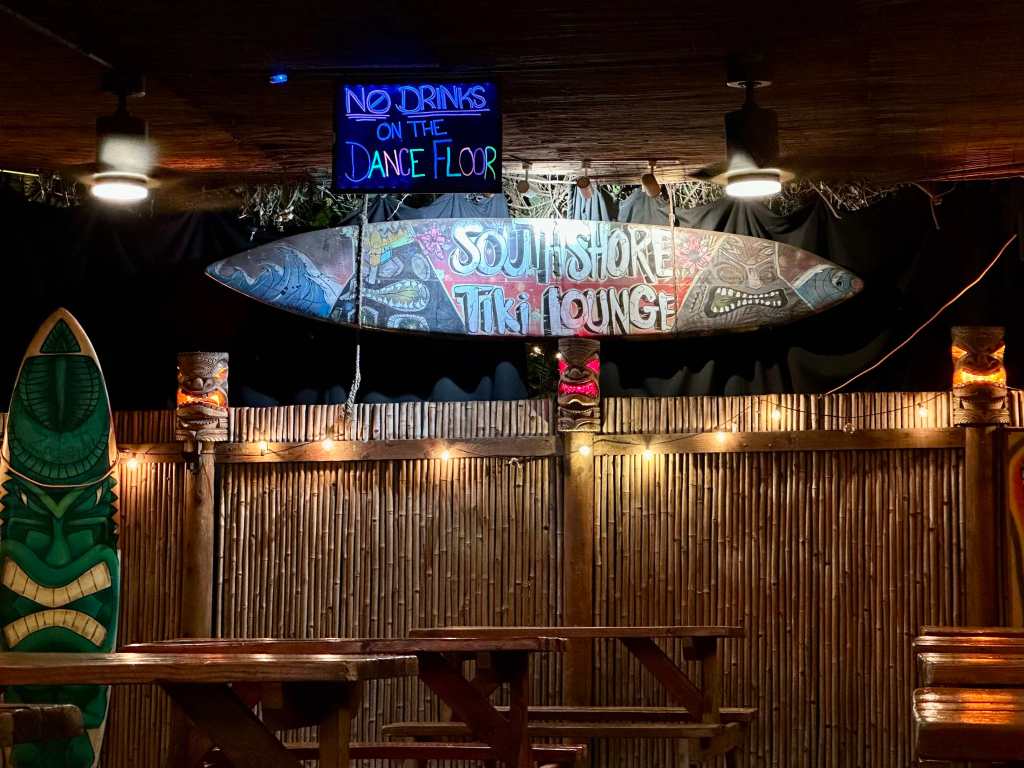 Businesses around Maui are reeling from what owners hope is only a temporary collapse in tourism in response to the Aug. 8 wildfires. (Nathan Eagle/Civil Beat/2023)