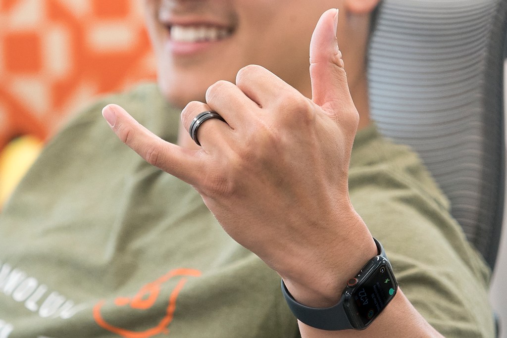 The “Shaka” will become recognized as the Hawaii State gesture once the legislature places its stamp of approval upon the bill. (David Croxford/Civil Beat/2024)