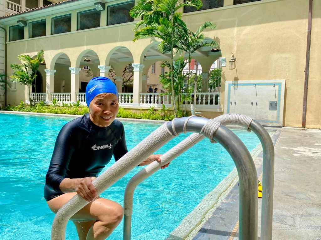 Gainor Tomokiyo swims regularly at the YWCA Laniakea. (Denby Fawcett/Civil Beat/2024)