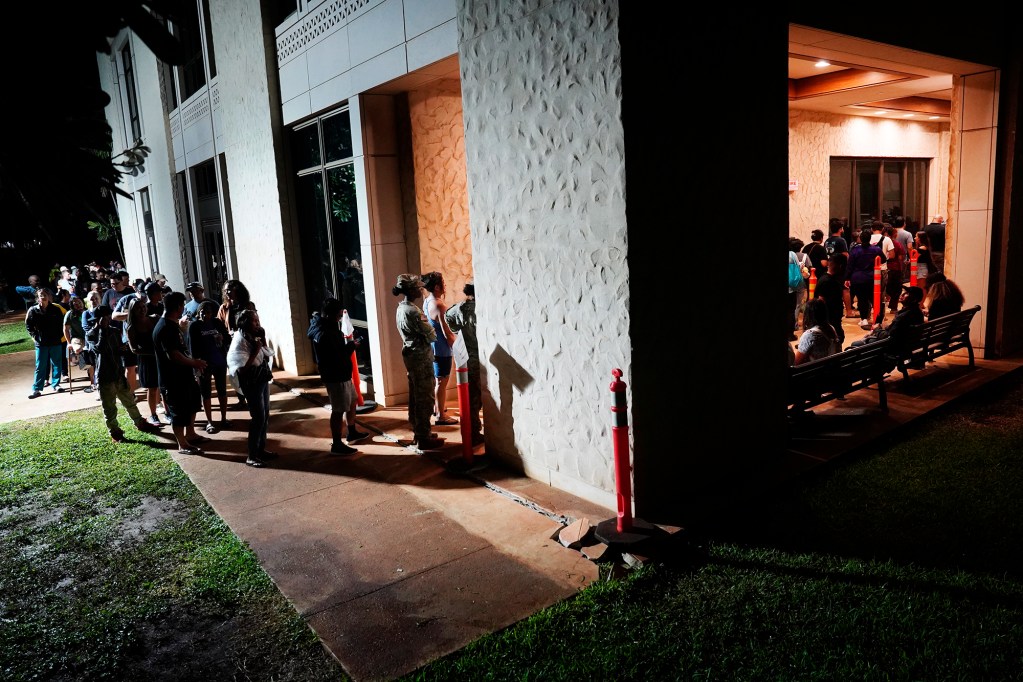 The final turn before getting into he hallway leading to the voting machines at Kapolei Hale is deceptively shorter than the line which wraps around the building and then snakes around itself Tuesday, Nov. 5, 2024, in Kapolei. (Kevin Fujii/Civil Beat/2024)