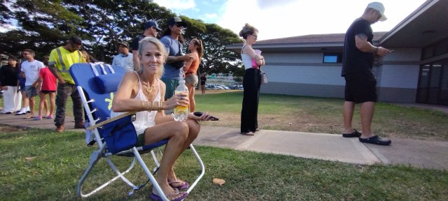 Maui voters were standing in long lines to cast their ballots Tuesday afternoon at the voter service center at the Velma McWayne Santos Community Center in Wailuku. (Léo Azambuja/Civil Beat/2024)