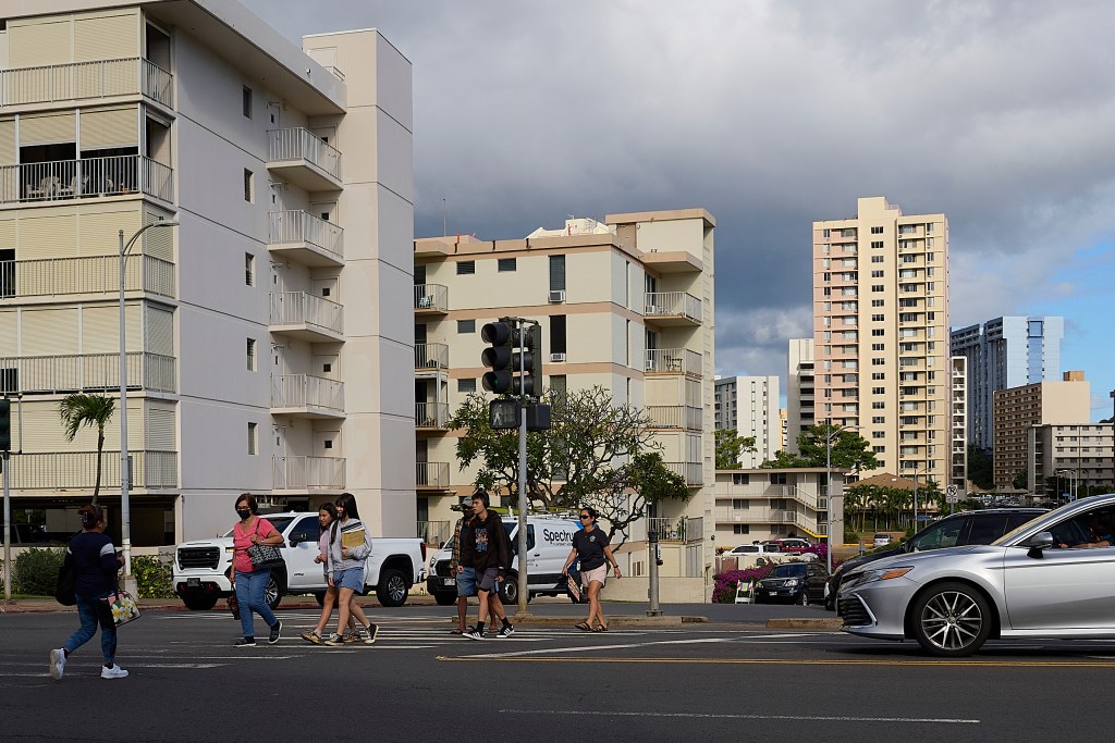 The intersection of Ala Ilima Street and Ala Liliko'i Streets in Salt Lake has been the scene of several Pedestrian-Vehicular accidents over recent months and is considered to be one of the most dangerous intersections on O'ahu. A recent visit to the intersection between 4 and 5pm revealed how many crossings the intersection handle during that time frame on a Tuesday afternoon as well as some now illegal activity from road users. (David Croxford/Civil Beat/2025)