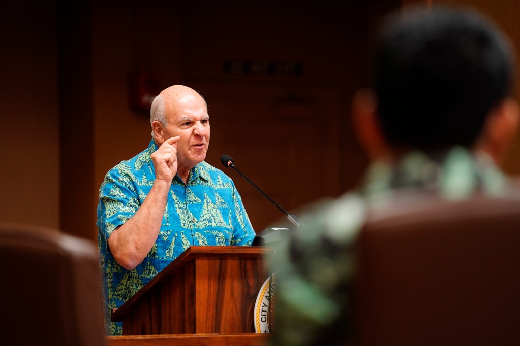 Honolulu Mayor Rick Blangiardi scolds the Honolulu Council Government Efficiency & Customer Services (GCS) Committee for their comments before Department of Planning and Permitting Director Dawn Takeuchi Apuna presents her department’s new permitting software Thursday, Sept. 25, 2025, in Honolulu. (Kevin Fujii/Civil Beat/2025)