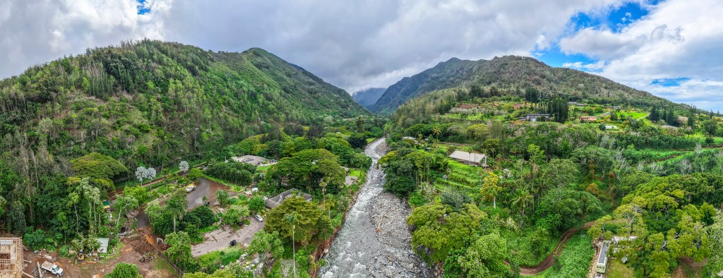 ʻĪao Valley high waters and flooding on Maui after a Kona low storm the weekend of March 14, 2026. (Sean Hower/Civil Beat/2026)