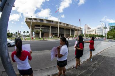 Hawaii Teachers Union Ramps Up Protests Amid Contract Stalemate