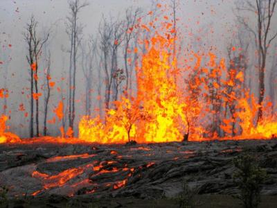 The Hawaii Man Who Caught Lava — On Tape
