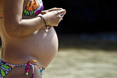 Data Dive: Being A Mom In Hawaiʻi Isn’t Easy. This Report Shows Why