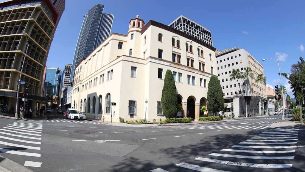 Friends In High Places Helped HECO Tighten Its Grip On Hawaii