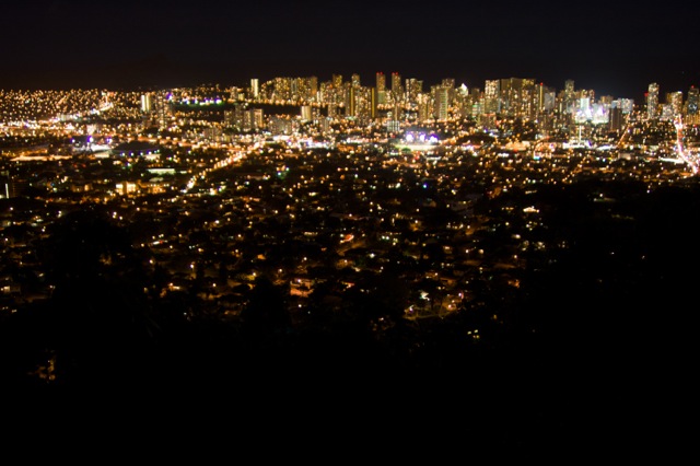 Curt Sanburn: Garish Light Ahead for Honolulu Streets? - Honolulu Civil ...