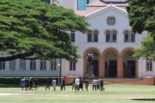 fault lines President William McKinley High School located at 1039 S. King Street. Honolulu, Hawaii. DOE. photograph Cory Lum/Civil Beat
