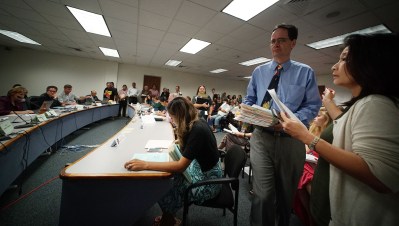 Hawaii Candidates Are Sick Of Answering So Many Questions
