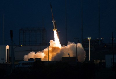 Civil Geeks: NASA Launches Hawaii Student Experiments Into Space
