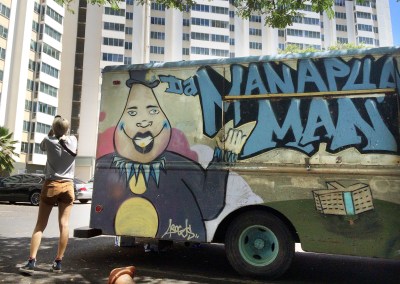 Closing of Hawaii’s Manapua Vendors Marks End Of An Era