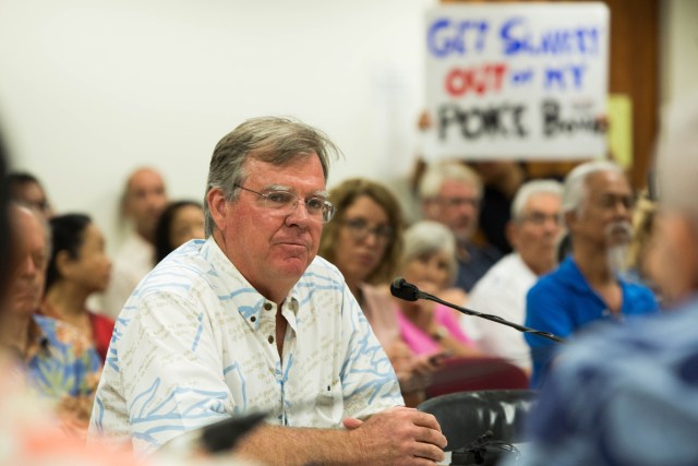 Hawaii Department of Land and Natural Resources Division of Aquatic Resources Administrator Bruce Anderson fielded questions from state lawmakers Wednesday at the Capitol. 
