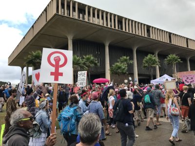 Why Working Women In Hawaii Aren’t Doing As Well As It Seems