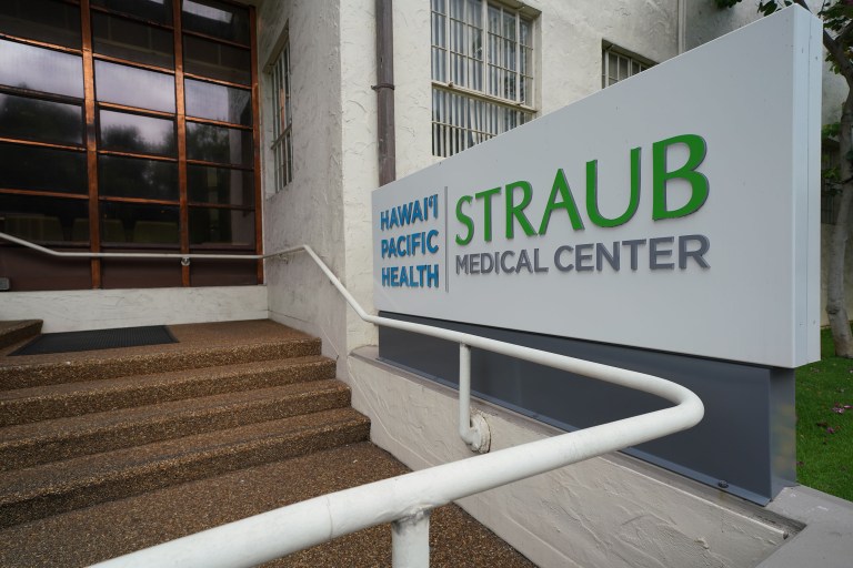 Hawaii Hospital Giant Reaches Tentative Deal With Nurses - Honolulu ...