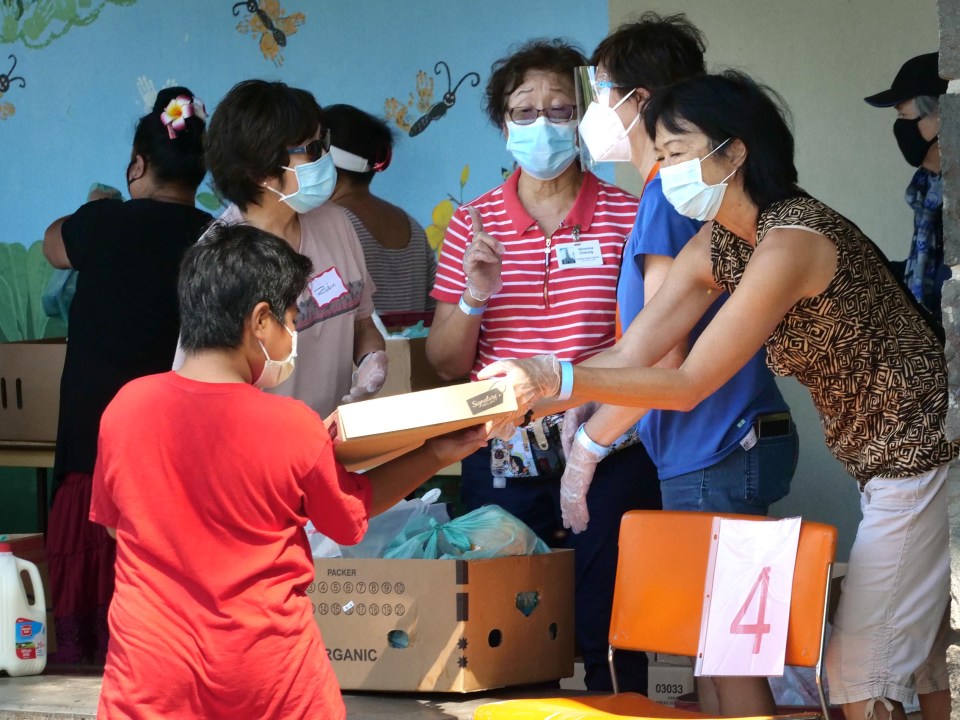 As the pandemic endures and unemployment rises, an increasing number of people in Hawaii are struggling to put food on the table.