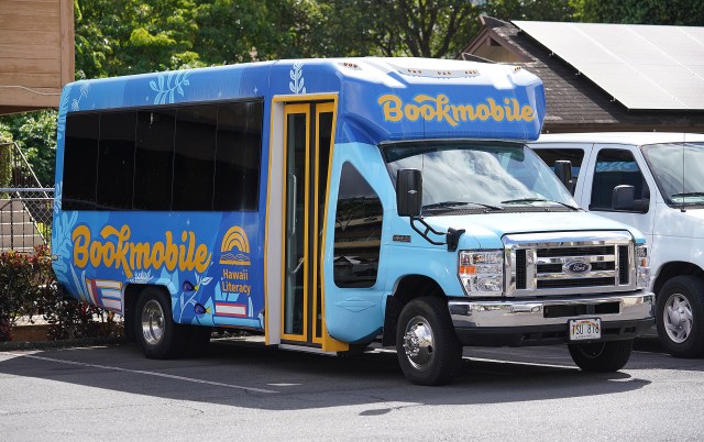 Hawaii Literacy Bookmobile parked near Kukui Street.