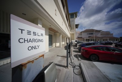 Electric Vehicles Are On The Rise In Hawaii. Can Charging Infrastructure Keep Up?