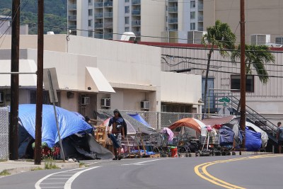 A New Program Aims To Help Hawaii’s Older Adults Keep Their Homes