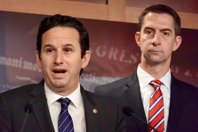 Schatz Leads Effort To Ban Kids Under 13 From Using Social Media